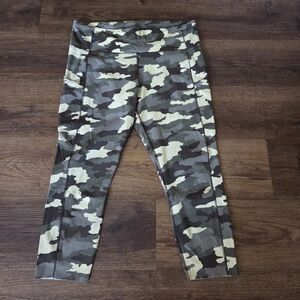lululemon athletica Camouflage Leggings - Black and Gray